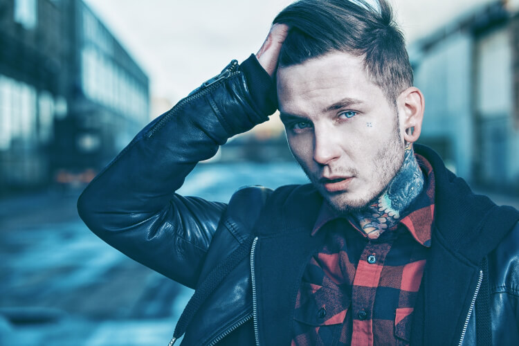 Trend Alarmı: Erkeklere Özel Punk Saç Modeli-1