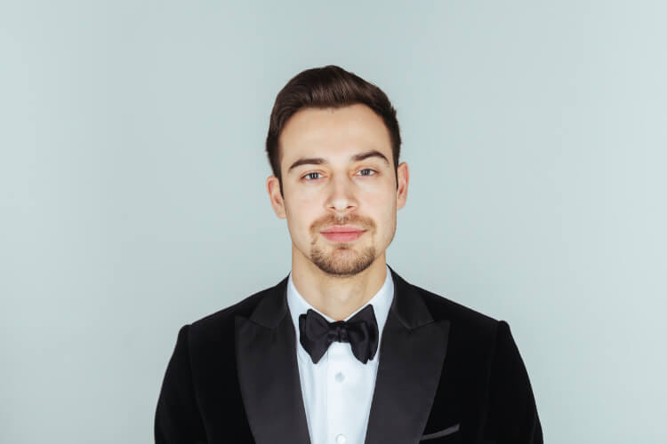 Erkekler için Klasik Geriye Yatırılmış Saç Modeli: Slick Back-5 - Saç Bakım Güzellik