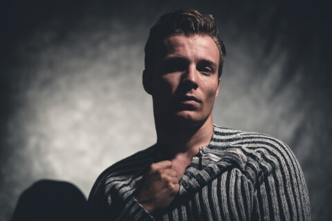 Erkekler için Klasik Geriye Yatırılmış Saç Modeli: Slick Back-8 - Saç Bakım Güzellik