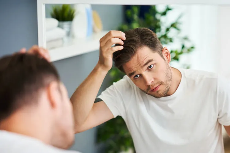 Erkeklere Özel Saç Bakım Tüyoları: Kepeği Önleyin-1 - Saç Bakım Güzellik