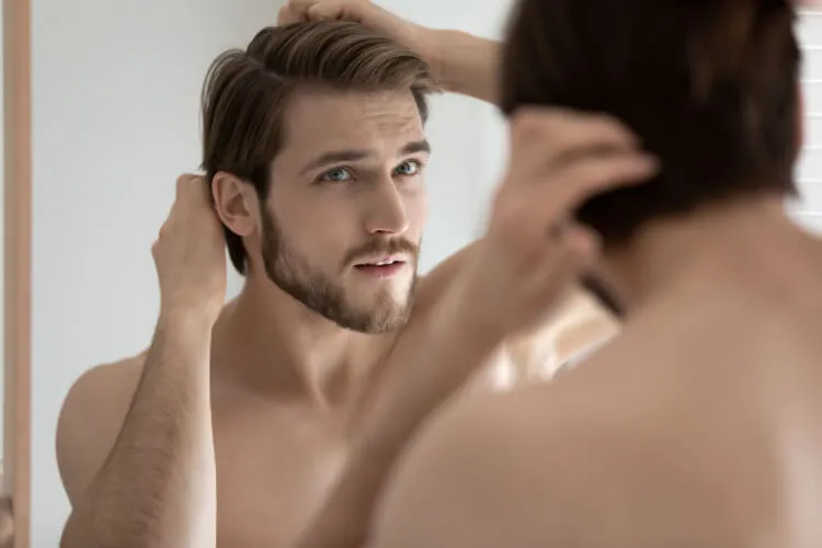 Erkeklerde Yağlı Saç Problemi Nasıl Önlenir? -1 - Saç Bakım Güzellik