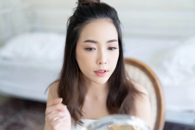 Kore Makyajı Nedir, Nasıl Yapılır?-3 - Saç Bakım Güzellik