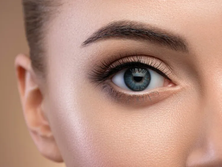 Mavi Göz Makyajı: Mavi Rengi Ortaya Çıkaracak İpuçları-3 - Saç Bakım Güzellik