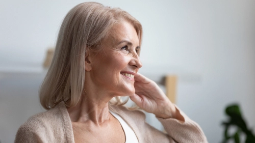 50 Yaş Sonrası Cilt Bakımı Önerileri-9 - Saç Bakım Güzellik