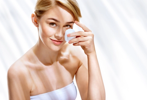 Göz Makyajı Temizlerken Dikkat Etmeniz Gerekenler-5 - Saç Bakım Güzellik