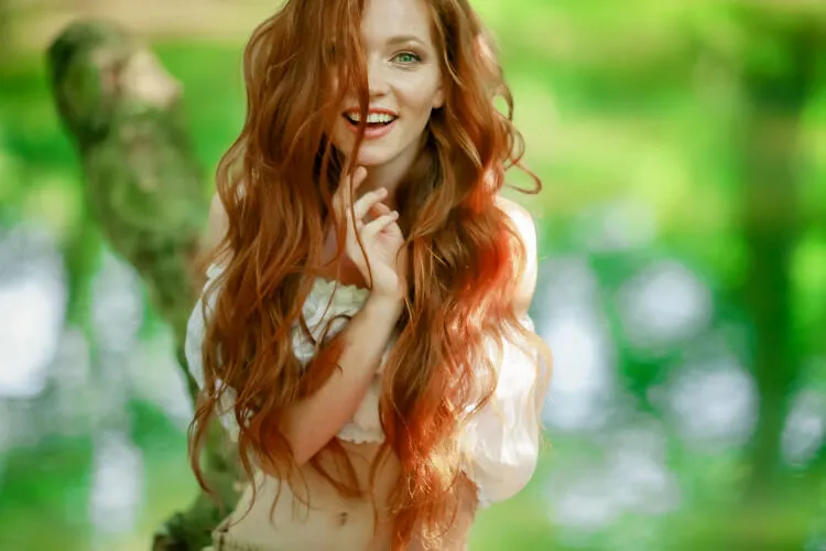 Yükselen Saç Trendi: Vişne Kızıl-7 - Saç Bakım Güzellik