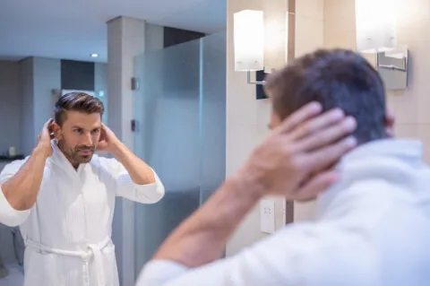 Erkeklere Özel Saç Bakım Tüyoları: Kepeği Önleyin-4 - Saç Bakım Güzellik