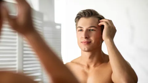 Erkeklere Özel Saç Bakım Tüyoları: Kepeği Önleyin-6 - Saç Bakım Güzellik