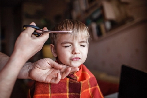 Erkek Çocuk Saç Kesimi-4 - Saç Bakım Güzellik
