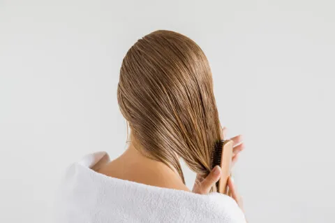 Saç Nasıl Parlak Görünür? Pırıl Pırıl Saç Rehberi -2 - Saç Bakım Güzellik