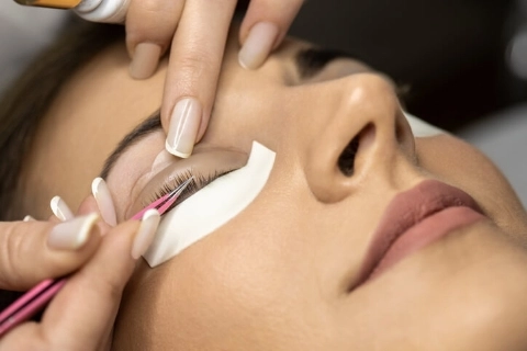 Lash Lifting 101: What is Lash Lifting?  How is it done?  -2 - Hair Care Beauty