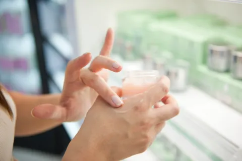 Your Hands Can Also Show Signs of Aging-4 - Hair Care Beauty