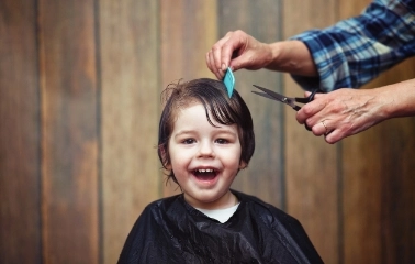 Erkek Çocuk Saç Kesimi - Saç Bakım Güzellik