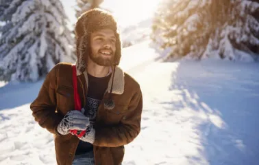 Aksesuarın Gücü: Erkeklere Özel Kışlık Şapka Rehberi - Saç Bakım Güzellik