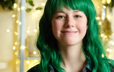 Yeşil Saç Modelleri: En Sevilen 5 Yeşil Saç Rengi  - Saç Bakım Güzellik